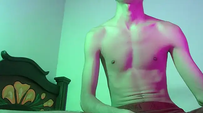 Snapshot of isaaclatino chatting on 28, 1, 2025 isaaclatino online show from 28, 1, 2025