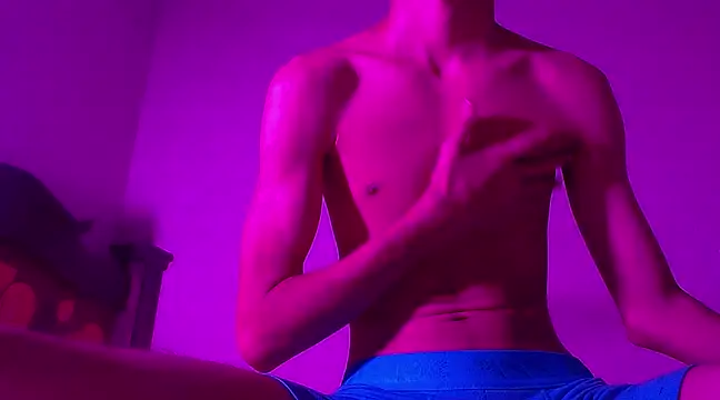 Snapshot of isaaclatino chatting on 12, 2, 2025 isaaclatino online show from 12, 2, 2025