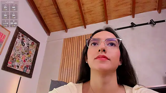 honeyhot69   online show from 23, 4, 2026