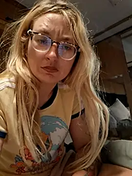 Snapshot of xWhoreAbleX_Pika chatting on 5, 6, 2026 xWhoreAbleX Pika online show from 5, 6, 2026
