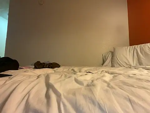 Snapshot of tatted-bitty chatting on 18, 11, 2025 tatted-bitty online show from 18, 11, 2025