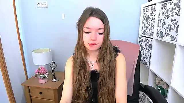 GraceLips online show from 23, 3, 2025