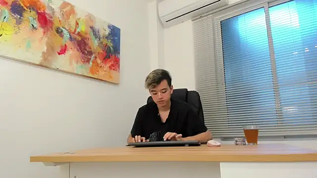 bunny maxi online show from 6, 3, 2025