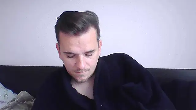 Huge cock22cm online show from 8, 11, 2025