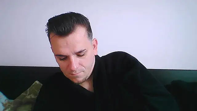 Huge cock22cm online show from 14, 11, 2025