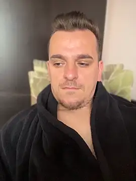 Huge cock22cm online show from 22, 4, 2026