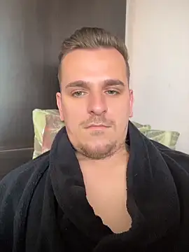 Huge cock22cm online show from 23, 4, 2026