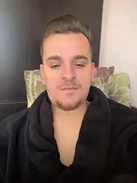 Huge cock22cm online show from 24, 4, 2026