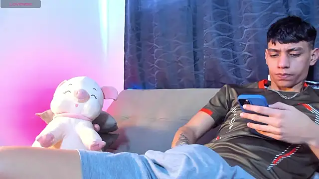 Josep Davies online show from 4, 1, 2025