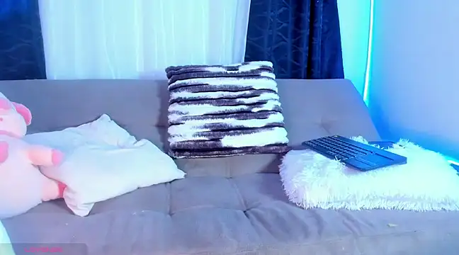 Josep Davies online show from 17, 2, 2025