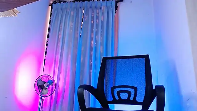 DanteSantoro online show from 23, 2, 2026