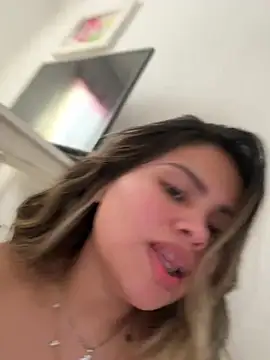 melanny10 online show from 1, 1, 2025