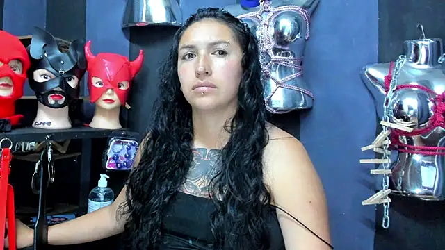 LucyStrike  online show from 20, 2, 2025