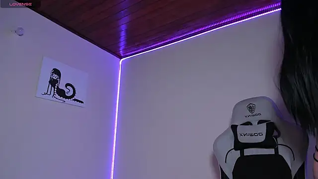 satanbabee online show from 10, 1, 2025