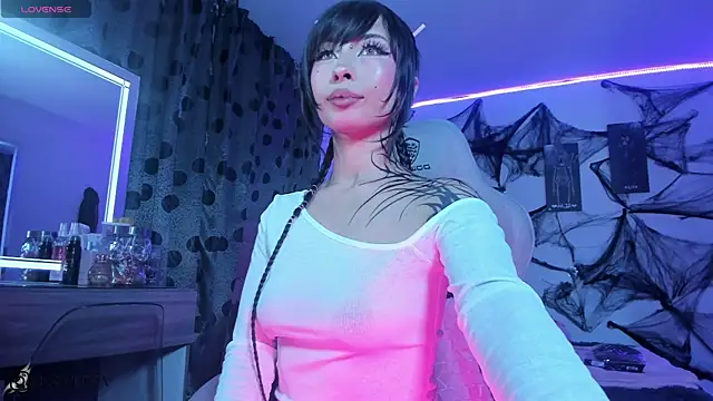 satanbabee online show from 3, 10, 2025