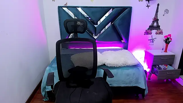 Alessandraa ferri  online show from 27, 2, 2025