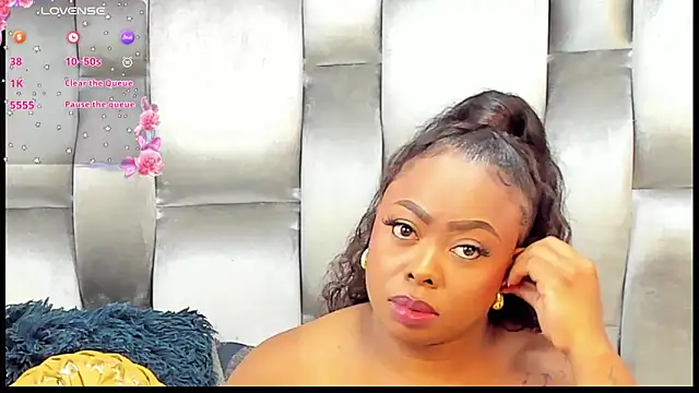 CamilaBenitez online show from 23, 4, 2026