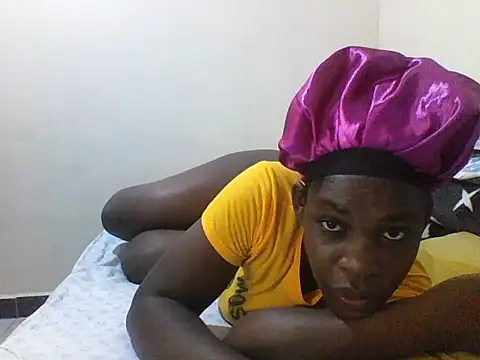 princess-cutie12 online show from 6, 10, 2025