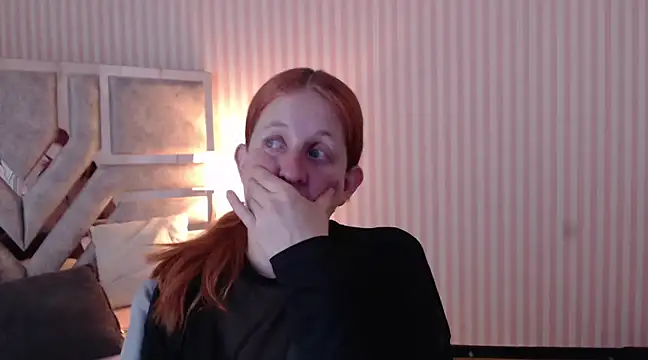 ViioletaMora online show from 22, 3, 2025