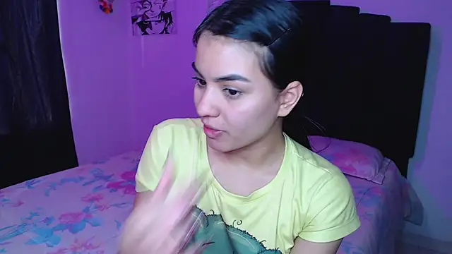 Snapshot of Ariel_Zeo1 chatting on 1, 6, 2026 Ariel Zeo1 online show from 1, 6, 2026
