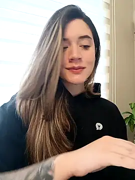 Snapshot of maliciaworld chatting on 2, 2, 2025 maliciaworld online show from 2, 2, 2025