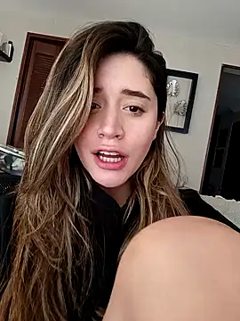 Snapshot of maliciaworld chatting on 2, 2, 2025 maliciaworld online show from 2, 2, 2025