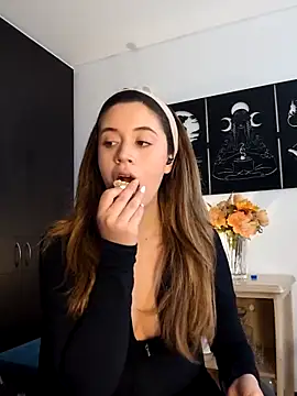 Snapshot of maliciaworld chatting on 4, 10, 2025 maliciaworld online show from 4, 10, 2025