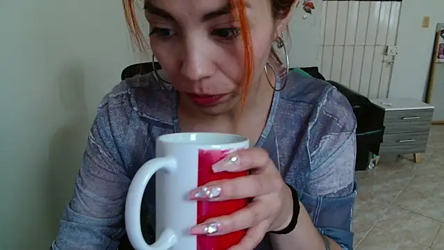 Aylinn diaz online show from 23, 7, 2026