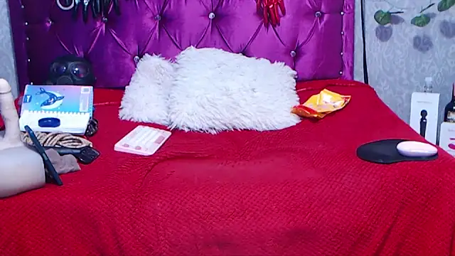 AyshaScott online show from 19, 9, 2025