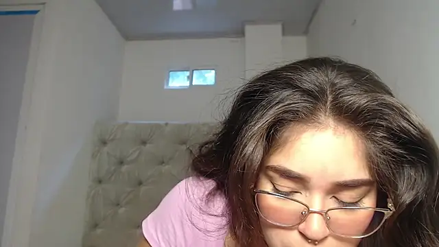 Melody phillips2 online show from 16, 10, 2025