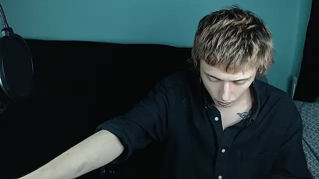 axxxturel online show from 25, 1, 2025