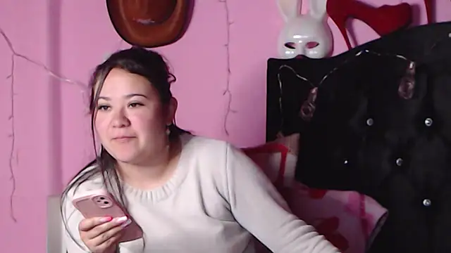 Snapshot of NikkiRous_ chatting on 18, 1, 2025 NikkiRous online show from 18, 1, 2025