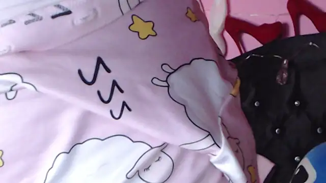 Snapshot of NikkiRous_ chatting on 30, 1, 2025 NikkiRous online show from 30, 1, 2025