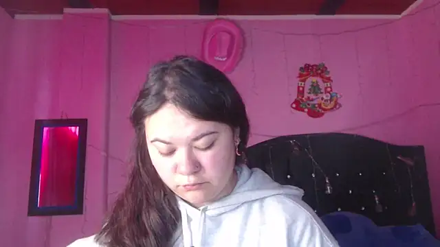 Snapshot of NikkiRous_ chatting on 4, 10, 2025 NikkiRous online show from 4, 10, 2025