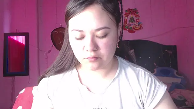 Snapshot of NikkiRous_ chatting on 19, 10, 2025 NikkiRous online show from 19, 10, 2025