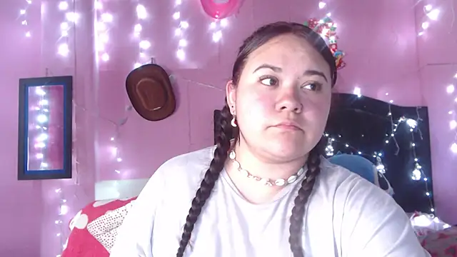 Snapshot of NikkiRous_ chatting on 7, 11, 2025 NikkiRous online show from 7, 11, 2025