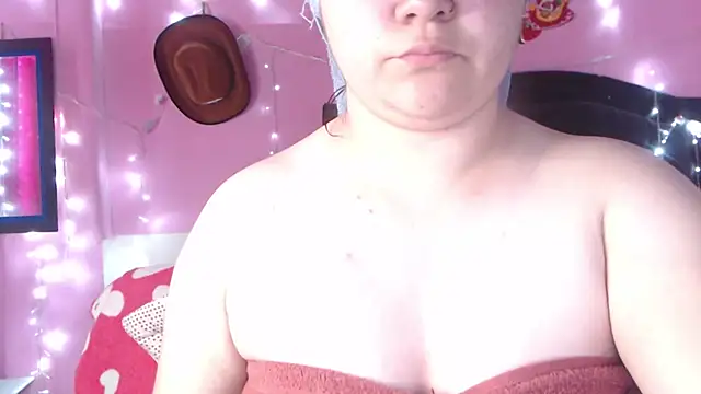 Snapshot of NikkiRous_ chatting on 7, 11, 2025 NikkiRous online show from 7, 11, 2025