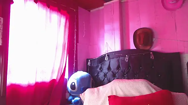 Snapshot of NikkiRous_ chatting on 3, 6, 2026 NikkiRous online show from 3, 6, 2026