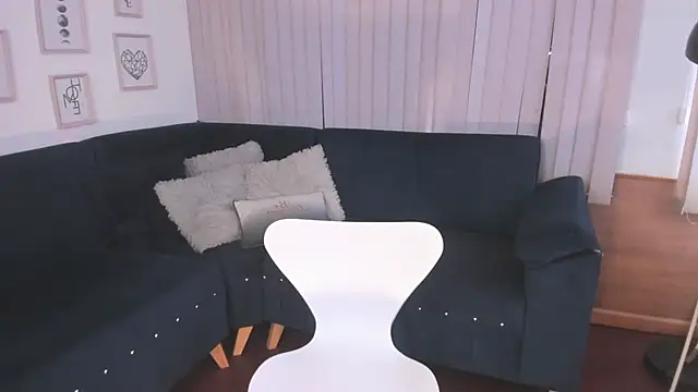 cami cruzz online show from 18, 2, 2025