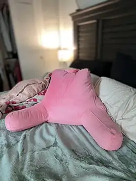 Snapshot of BrattyBae_xo chatting on 21, 9, 2025 BrattyBae xo online show from 21, 9, 2025