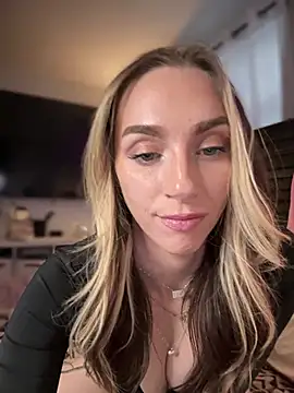 Snapshot of BrattyBae_xo chatting on 15, 1, 2026 BrattyBae xo online show from 15, 1, 2026