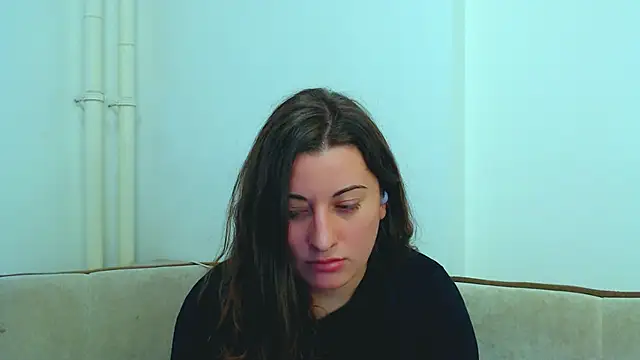 Helen Adams  online show from 6, 3, 2025