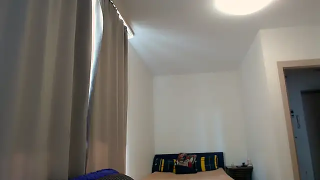 Helen Adams  online show from 27, 5, 2026