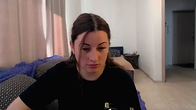 Helen Adams  online show from 23, 6, 2026