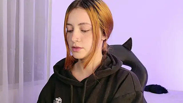 annie mora online show from 8, 4, 2026