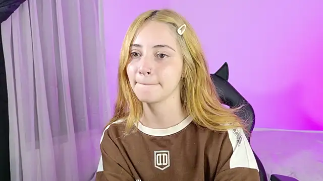 annie mora online show from 29, 4, 2026