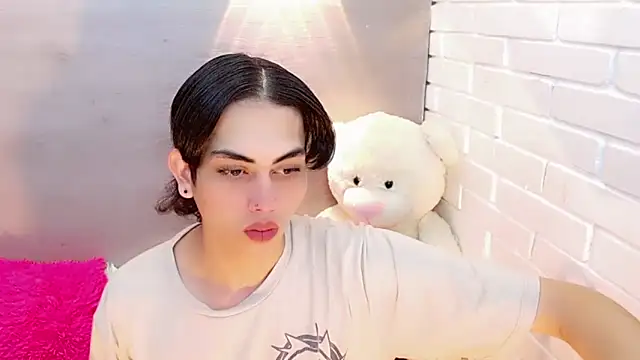 Snapshot of Daniela_Pink_ chatting on 10, 10, 2025 Daniela Pink online show from 10, 10, 2025