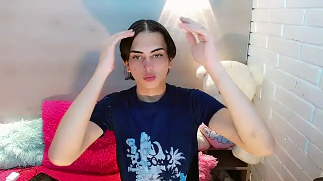 Snapshot of Daniela_Pink_ chatting on 16, 10, 2025 Daniela Pink online show from 16, 10, 2025