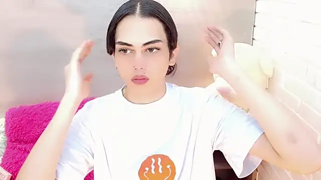 Snapshot of Daniela_Pink_ chatting on 27, 10, 2025 Daniela Pink online show from 27, 10, 2025