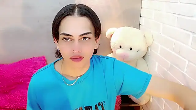 Snapshot of Daniela_Pink_ chatting on 25, 11, 2025 Daniela Pink online show from 25, 11, 2025